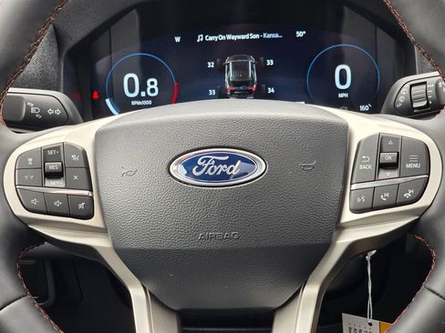 New 2026 Ford Explorer Active w/ Active Comfort Package image 17