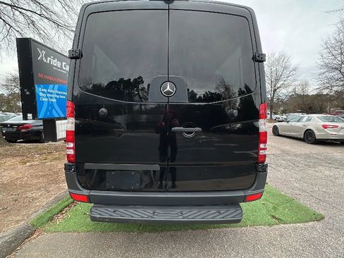 Used 2016 Mercedes-Benz Sprinter 2500 image 11