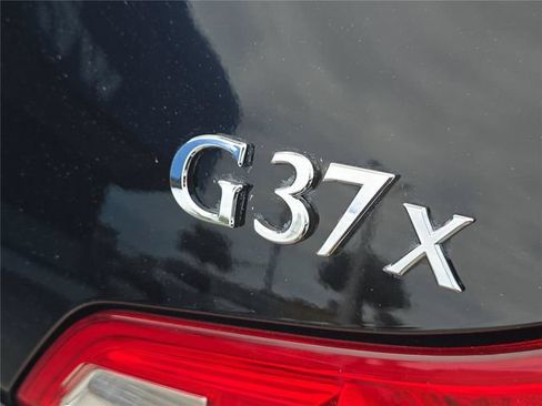 Used 2011 INFINITI G37 x Coupe w/ Premium Pkg AWD/4WD image 5