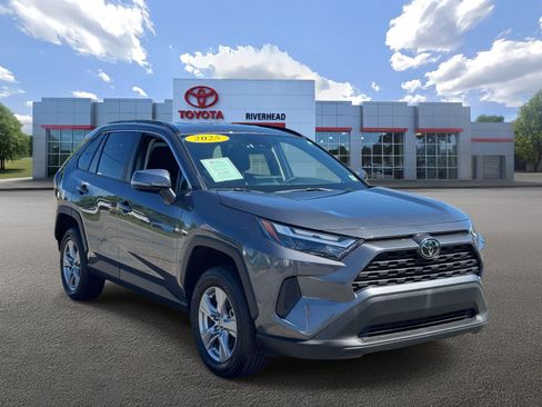 Certified 2025 Toyota RAV4 XLE AWD/4WD image 2