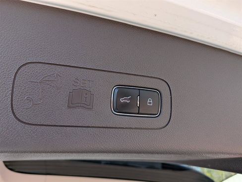 Certified 2022 Lincoln Aviator Reserve w/ Equipment Group 201A image 22