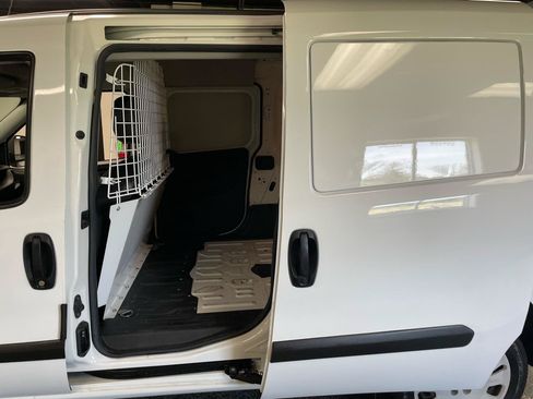 Used 2019 RAM ProMaster City Tradesman SLT FWD image 15