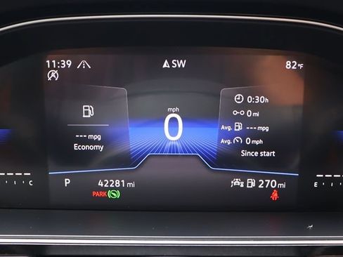 Used 2025 Volkswagen Jetta SE FWD image 42