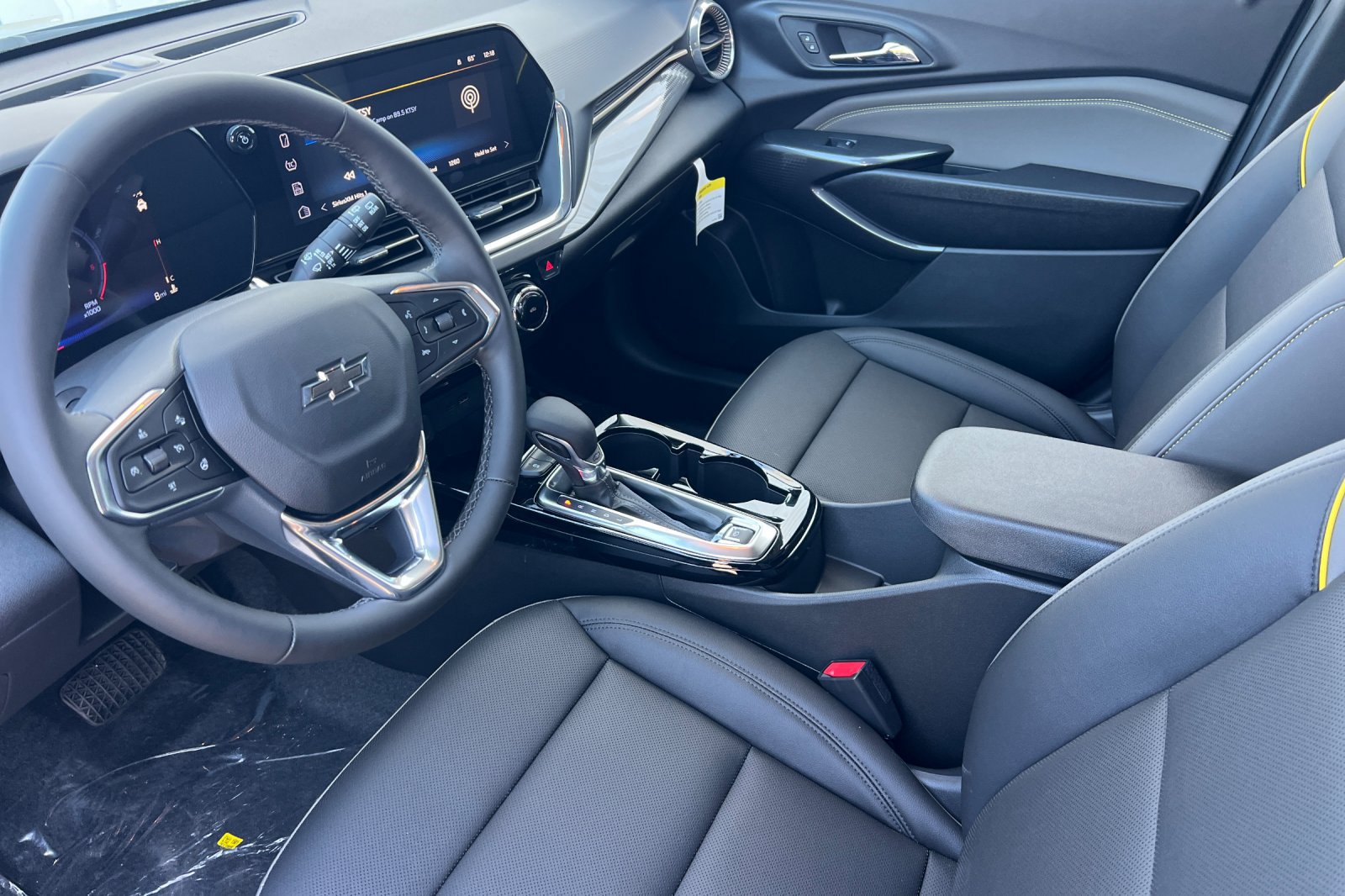 New 2026 Chevrolet Trax ACTIV w/ Driver Confidence Package FWD image 7