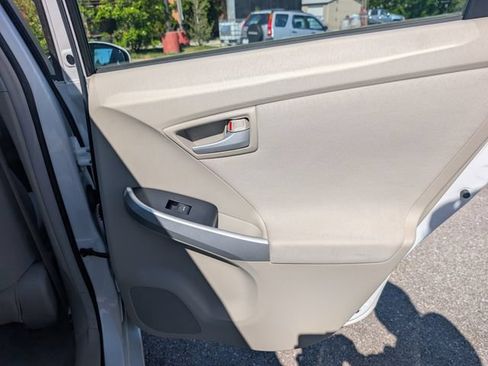Used 2010 Toyota Prius FWD image 19