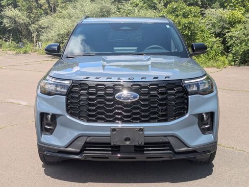Used 2025 Ford Explorer ST-Line w/ Premium Package AWD/4WD image 6