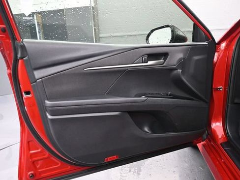 Used 2025 Toyota Camry LE FWD image 8