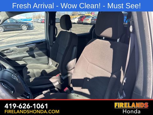 Used 2017 Dodge Grand Caravan SE image 17