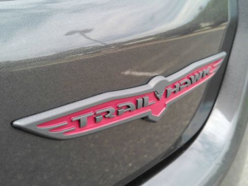 Used 2024 Jeep Compass Trailhawk AWD/4WD image 33