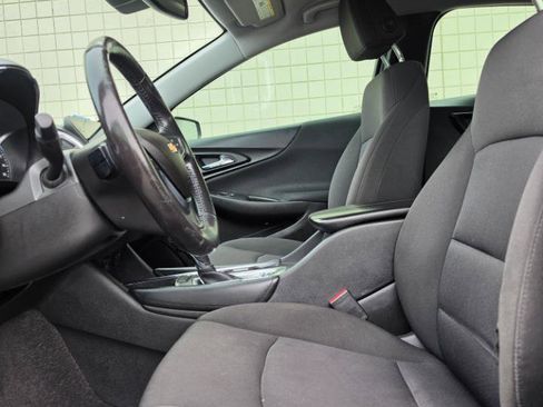 Used 2018 Chevrolet Malibu Hybrid w/ Driver Confidence Package FWD image 11