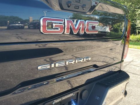 New 2026 GMC Sierra 2500 SLE w/ SLE Value Package; AWD/4WD image 8