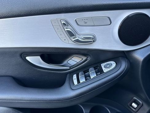 Used 2021 Mercedes-Benz GLC 300 image 11