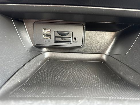 Used 2016 MAZDA MAZDA3 i Sport w/ Preferred Equipment Package image 11