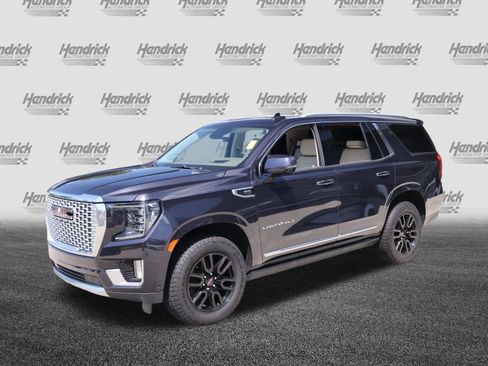 Used 2023 GMC Yukon Denali w/ Advanced Technology Package AWD/4WD image 5