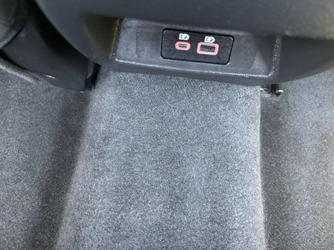 Used 2025 Nissan Altima 2.5 SV FWD image 23