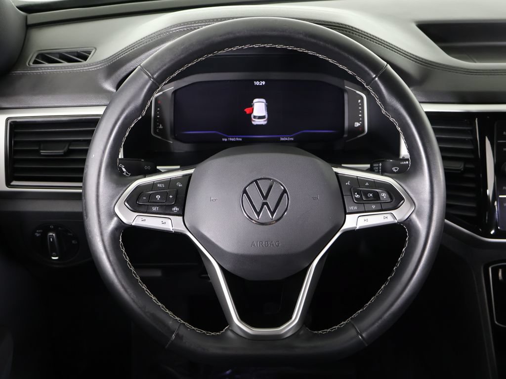 Used 2022 Volkswagen Atlas Cross Sport SE FWD image 39