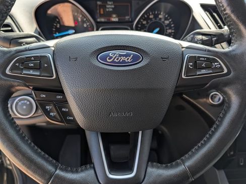 Used 2018 Ford Escape Titanium AWD/4WD image 22
