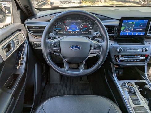 Used 2020 Ford Explorer Limited RWD image 14