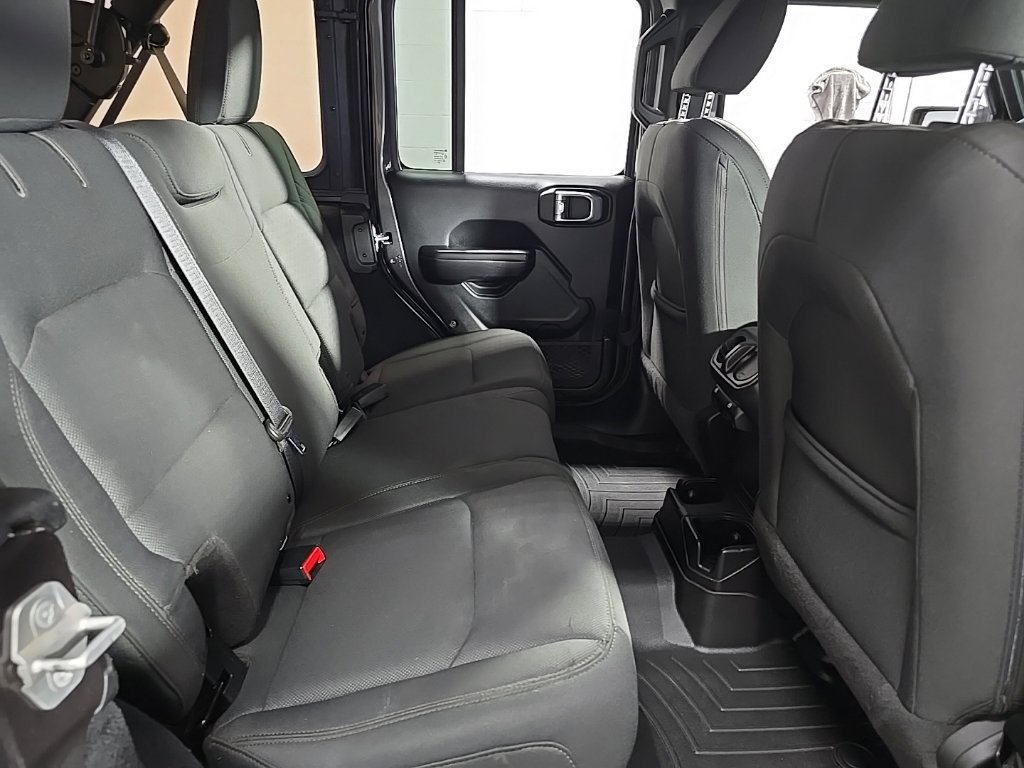 Used 2018 Jeep Wrangler Unlimited Sport AWD/4WD image 28