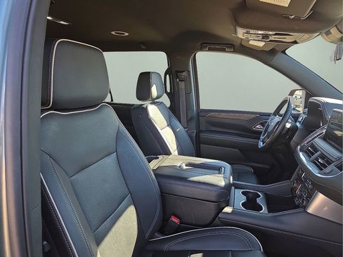 Used 2024 Chevrolet Tahoe Premier image 12