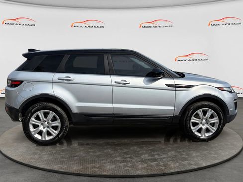 Used 2018 Land Rover Range Rover Evoque SE Premium AWD/4WD image 6