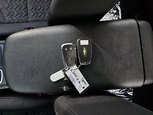 Used 2022 Chevrolet Equinox LT image 38