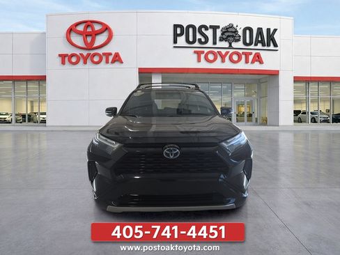 Used 2023 Toyota RAV4 SE AWD/4WD image 8