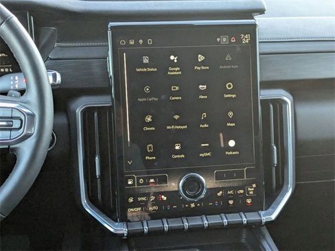 Used 2024 GMC Acadia Elevation image 24