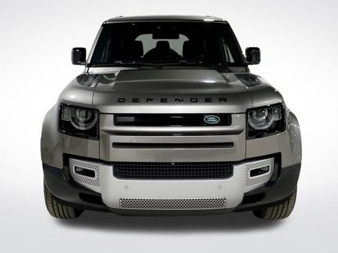 Used 2021 Land Rover Defender 110 SE image 12