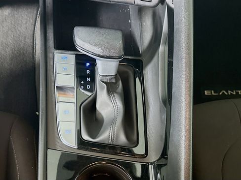 Used 2022 Hyundai Elantra Blue w/ Preferred Accessory Package image 24