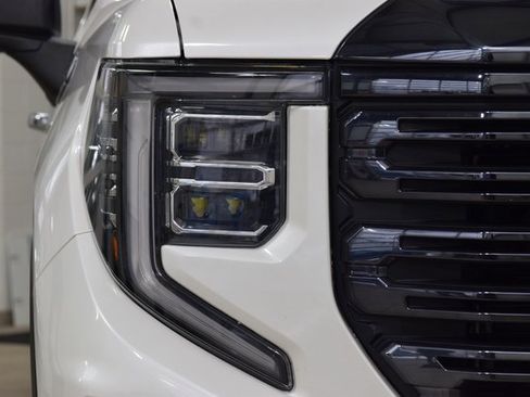 Used 2024 GMC Sierra 1500 Denali Ultimate image 12