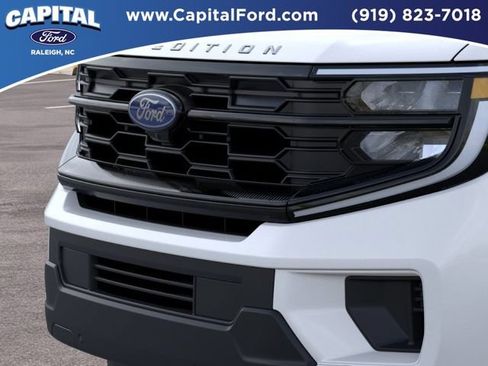 New 2026 Ford Expedition Active RWD image 17
