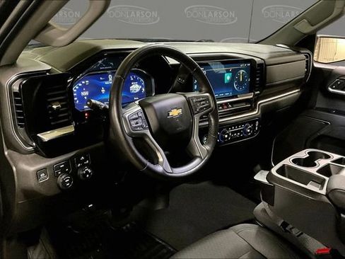 Used 2022 Chevrolet Silverado 1500 LT image 18