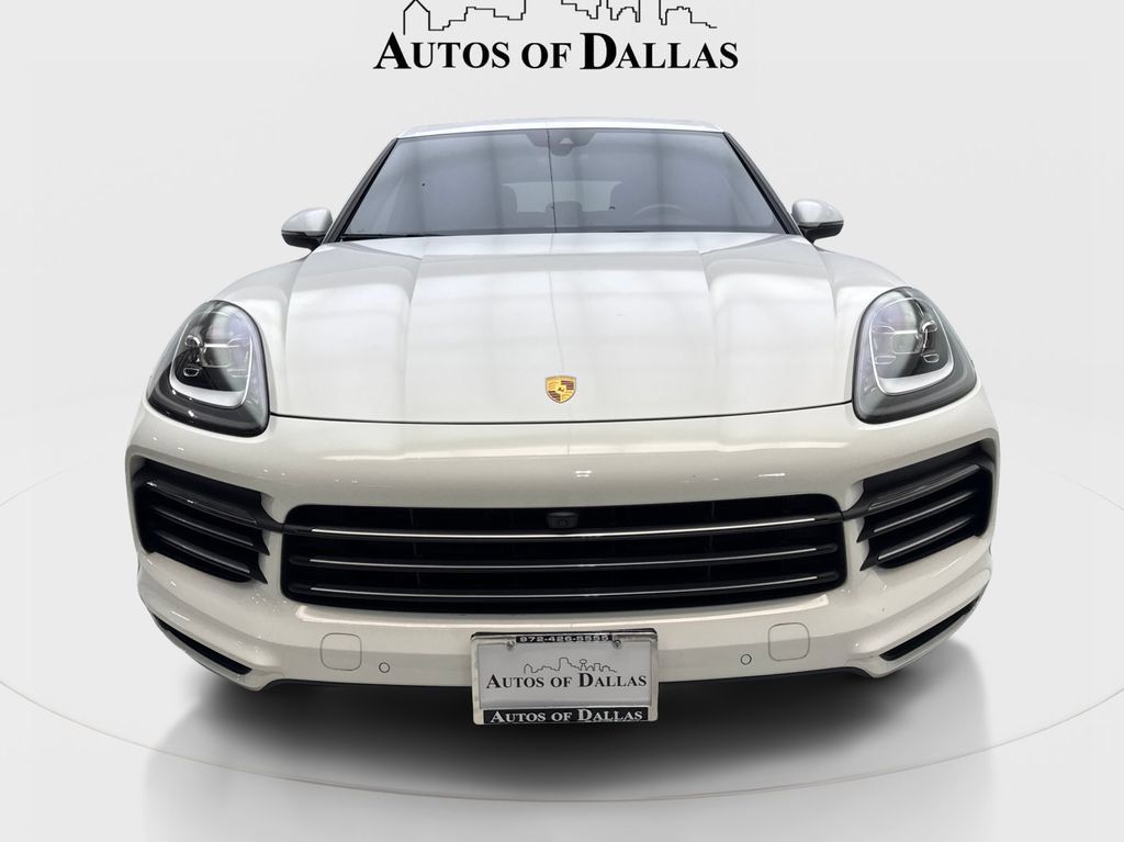 Used 2022 Porsche Cayenne w/ Premium Package AWD/4WD image 4