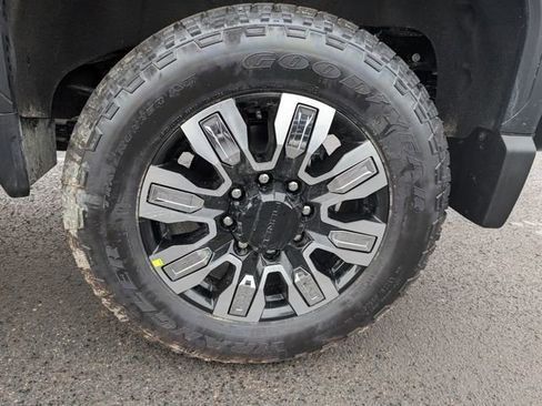 New 2026 GMC Sierra 3500 Denali w/ Denali Reserve Package image 25