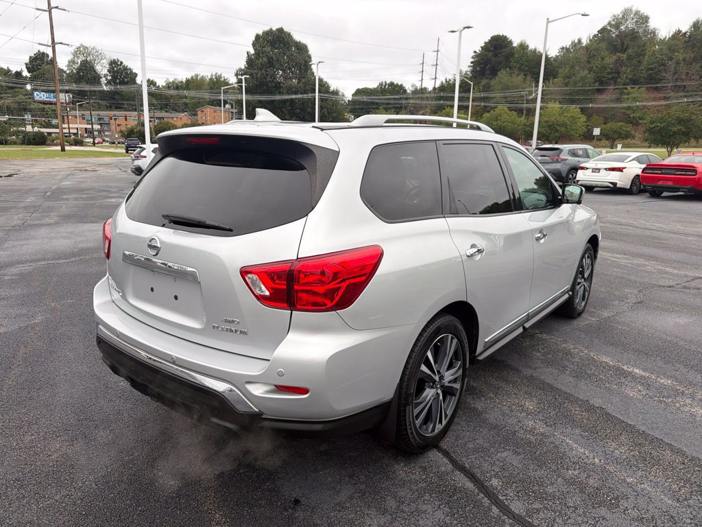 Certified 2019 Nissan Pathfinder Platinum AWD/4WD image 10