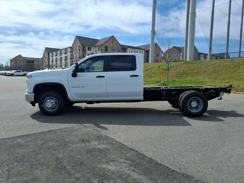 New 2025 Chevrolet Silverado 3500 W/T w/ WT Convenience Package AWD/4WD image 32
