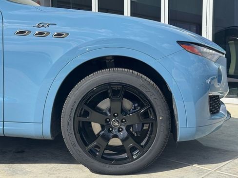 Certified 2022 Maserati Levante GT AWD/4WD image 10
