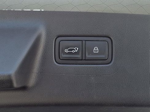 Used 2025 Hyundai Santa Fe Limited AWD/4WD image 8