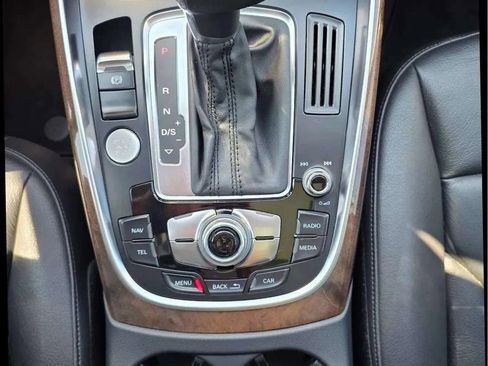 Used 2017 Audi Q5 2.0T Premium Plus w/ Technology Package image 37