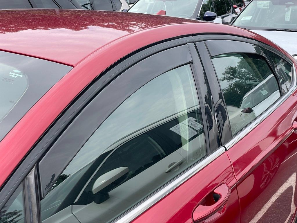 Used 2019 Ford Fusion SE FWD image 29