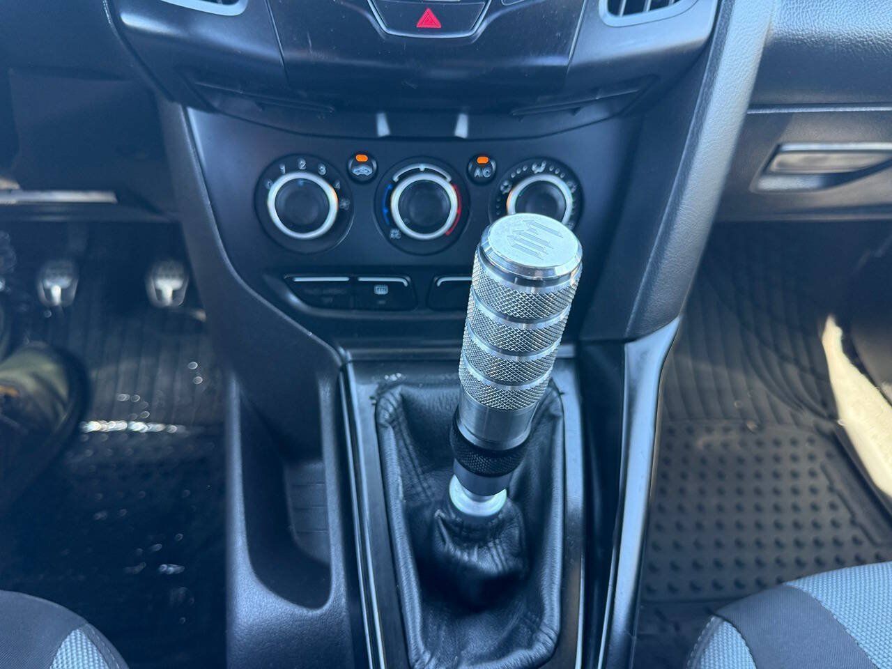 Used 2014 Ford Focus ST FWD image 34
