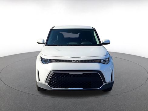 Used 2025 Kia Soul LX w/ LX Technology Package image 3