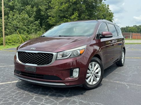 Used 2018 Kia Sedona EX FWD image 1