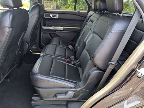 Used 2024 Ford Explorer XLT w/ Equipment Group 202A image 30