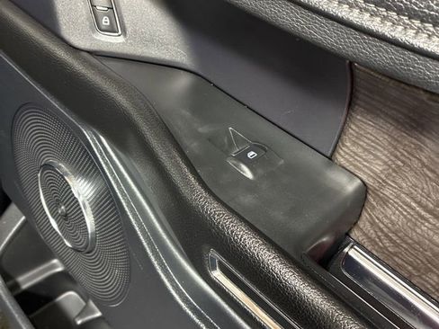 Used 2019 Ford Expedition Max Limited image 17