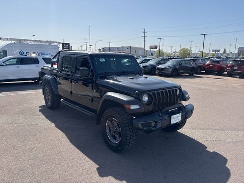 Used 2020 Jeep Gladiator Sport w/ Quick Order Package 24S AWD/4WD image 3