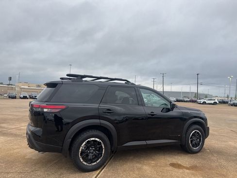 Certified 2025 Nissan Pathfinder Rock Creek image 24
