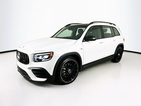 Certified 2023 Mercedes-Benz GLB 35 AMG 4MATIC image 3