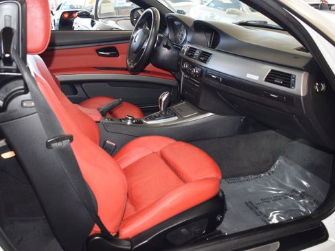 Used 2013 BMW 335is Convertible image 10